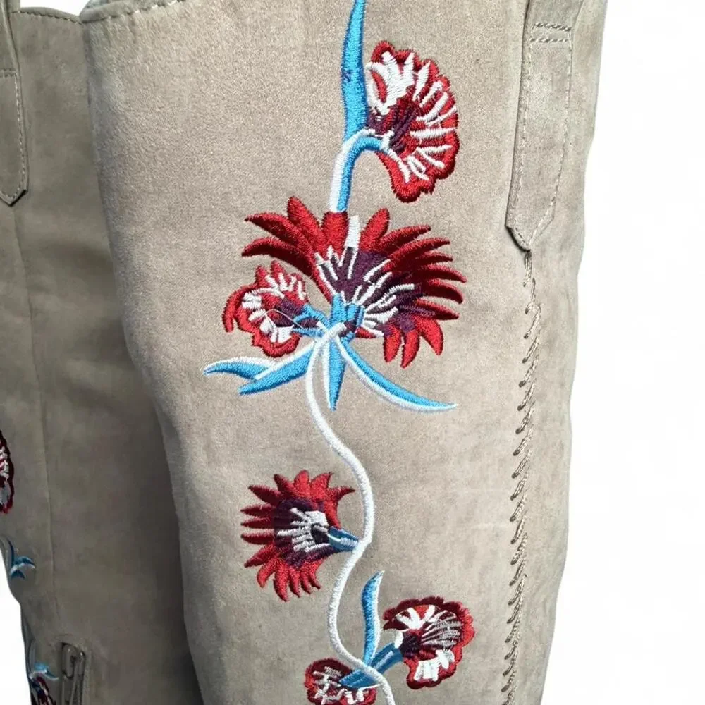 Carlos by Carlos Santana Alexia Floral embroidered beige suede Sz 7.5 - Picture 3 of 8